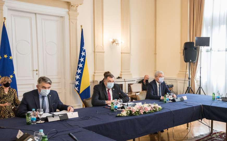 O čemu su razgovarali Dodik, Komšić i Džaferović sa ambasadorima EU?